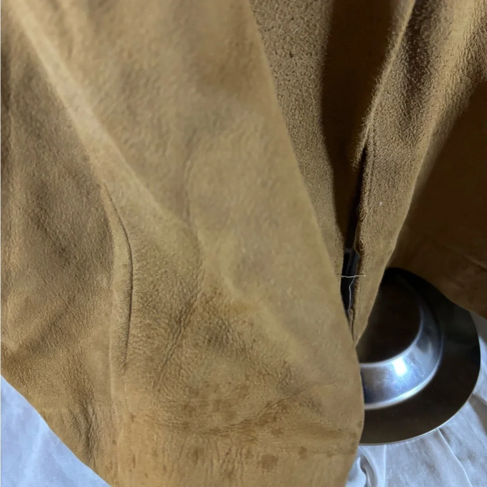 Elegant Men's Brown Suede Blazer - Picture 11 of 15